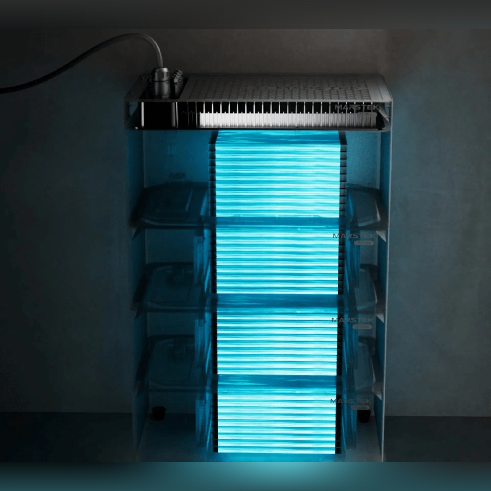 Sicatron 1820W Balkonkraftwerk - 4x Trina Solar 455 Watt - Marstek Jupiter C plus 2,56 kwh Speicher